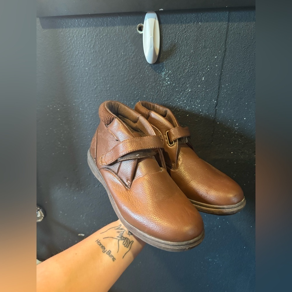 Men's Totes Brown Leather Chukka Boots with Strap